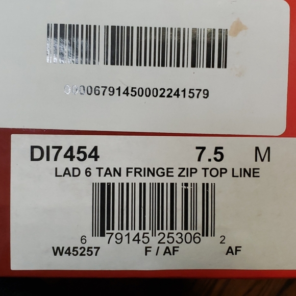 Dingo Fringe Booties - Picture 5 of 5